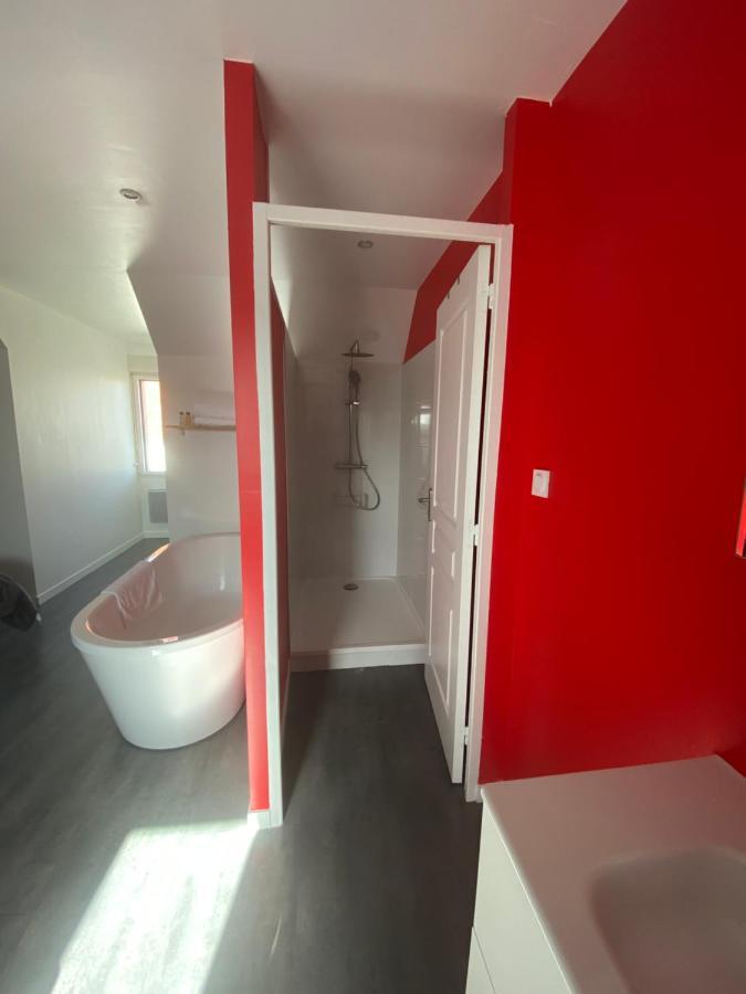 Bed and Breakfast Aux Charmes Isques Екстер'єр фото