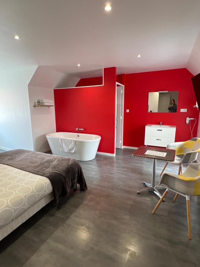Bed and Breakfast Aux Charmes Isques Екстер'єр фото