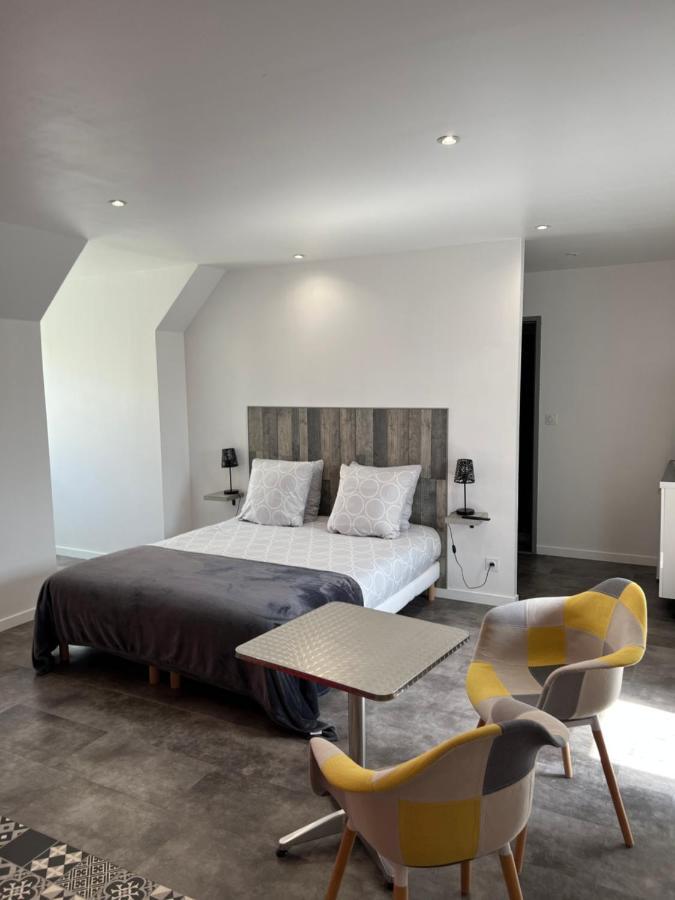Bed and Breakfast Aux Charmes Isques Екстер'єр фото